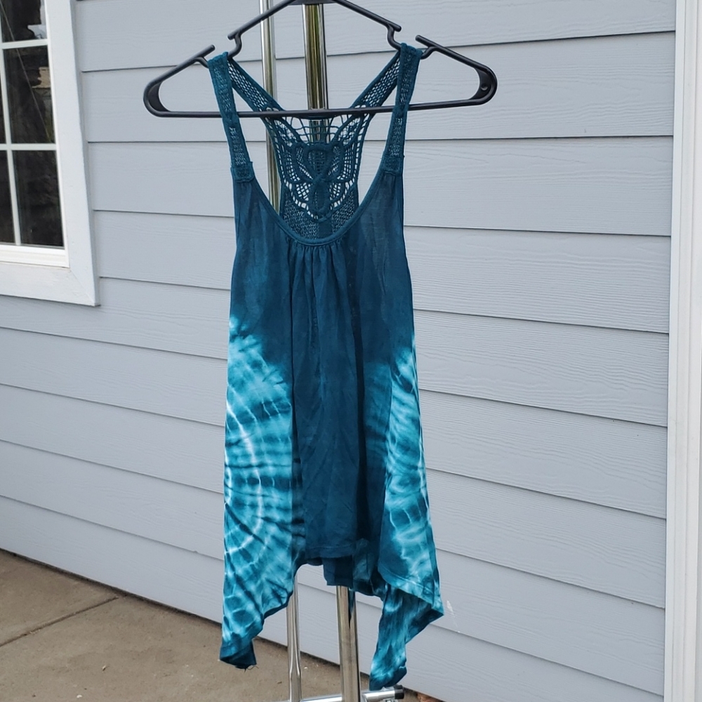 Tie Dye Lace Back Flowy Tank